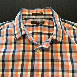 Banana Republic Men’s Button Down Non-Iron Dress Shirt - Grant Fit- Medium